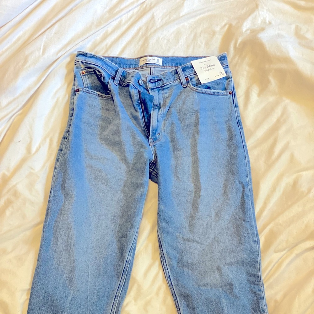 Abercrombie High Waisted Mom Jean